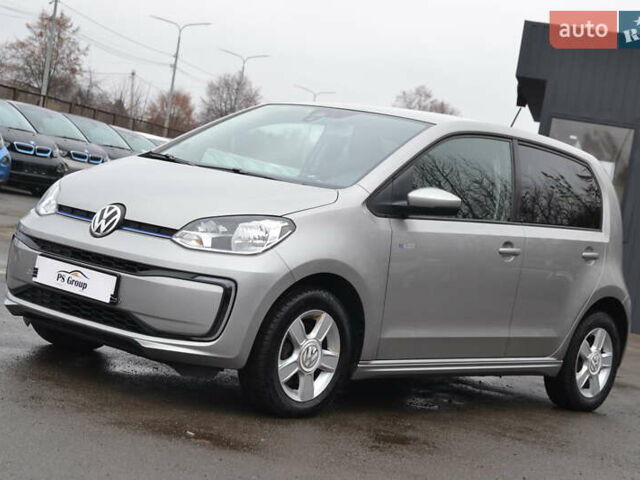 Серый Фольксваген e-up, объемом двигателя 0 л и пробегом 92 тыс. км за 7999 $, фото 1 на Automoto.ua