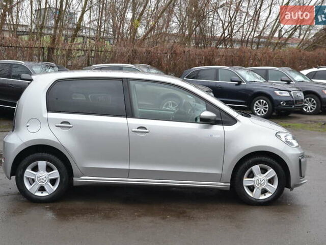 Серый Фольксваген e-up, объемом двигателя 0 л и пробегом 92 тыс. км за 7999 $, фото 5 на Automoto.ua