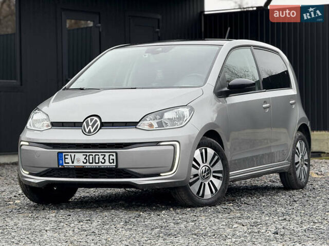 Серый Фольксваген e-up, объемом двигателя 0 л и пробегом 98 тыс. км за 9999 $, фото 4 на Automoto.ua