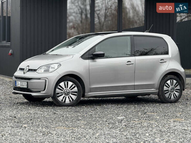 Серый Фольксваген e-up, объемом двигателя 0 л и пробегом 98 тыс. км за 9999 $, фото 3 на Automoto.ua