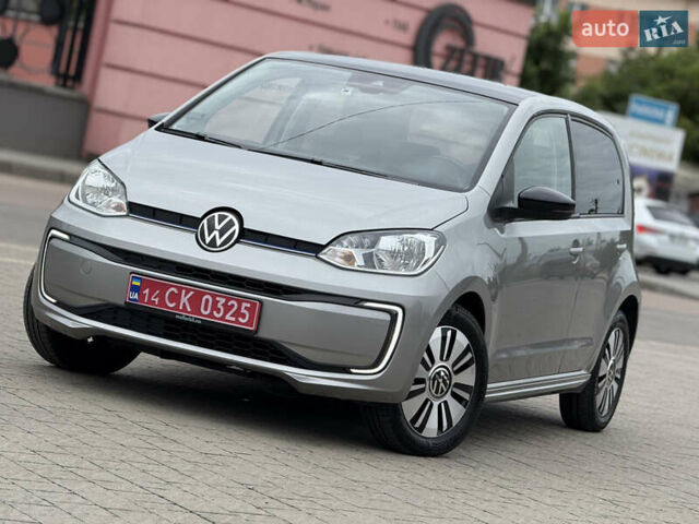 Серый Фольксваген e-up, объемом двигателя 0 л и пробегом 89 тыс. км за 10999 $, фото 5 на Automoto.ua