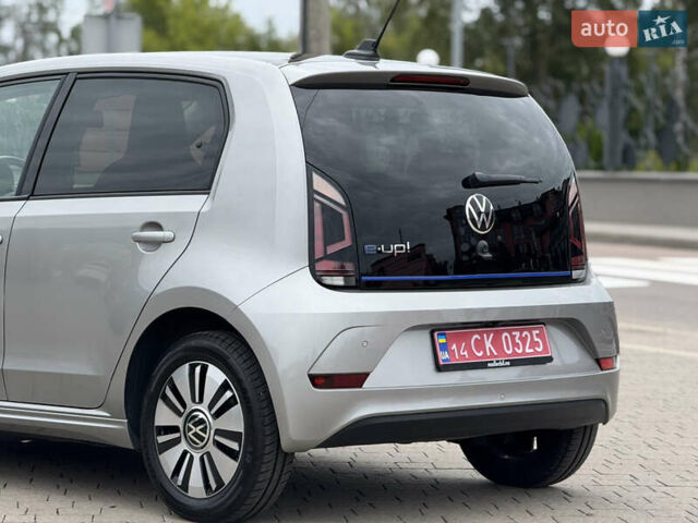 Серый Фольксваген e-up, объемом двигателя 0 л и пробегом 89 тыс. км за 10999 $, фото 14 на Automoto.ua