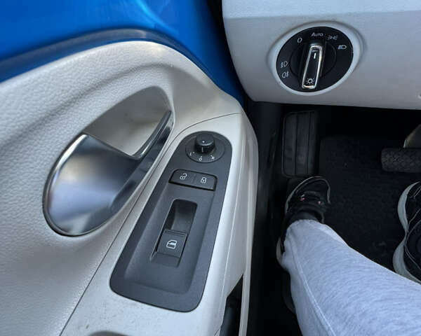 Синій Фольксваген e-up, об'ємом двигуна 0 л та пробігом 140 тис. км за 6200 $, фото 37 на Automoto.ua