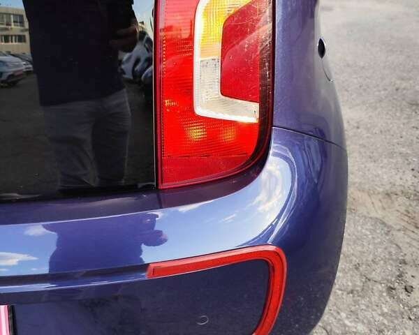 Синій Фольксваген e-up, об'ємом двигуна 0 л та пробігом 51 тис. км за 8555 $, фото 25 на Automoto.ua