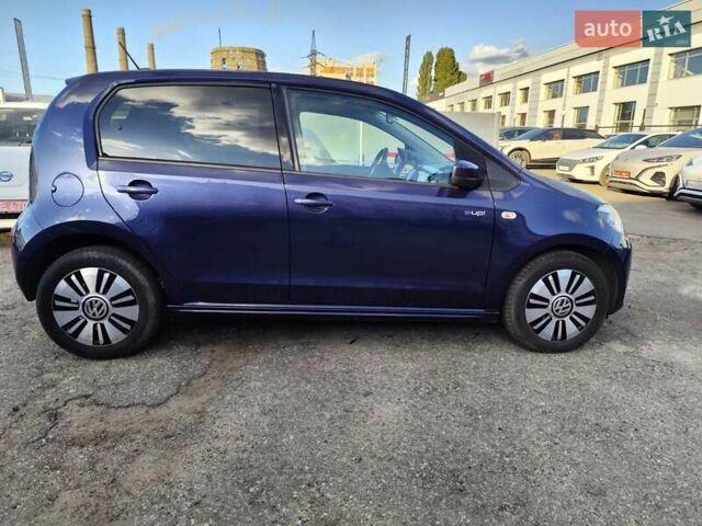 Синій Фольксваген e-up, об'ємом двигуна 0 л та пробігом 51 тис. км за 8555 $, фото 12 на Automoto.ua