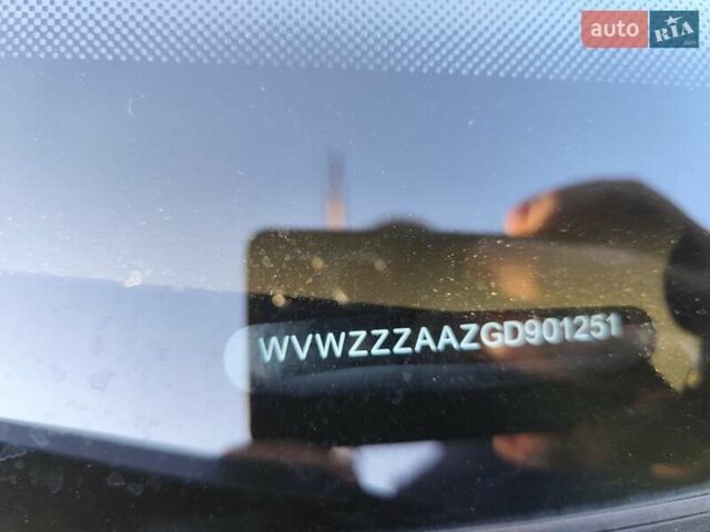 Синій Фольксваген e-up, об'ємом двигуна 0 л та пробігом 51 тис. км за 8555 $, фото 52 на Automoto.ua