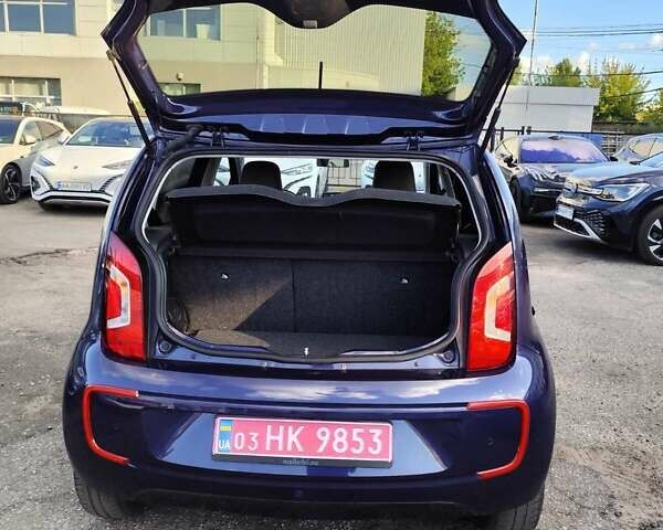 Синій Фольксваген e-up, об'ємом двигуна 0 л та пробігом 51 тис. км за 8555 $, фото 24 на Automoto.ua