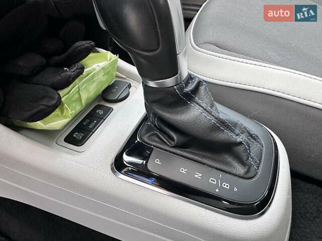 Синий Фольксваген e-up, объемом двигателя 0 л и пробегом 92 тыс. км за 7650 $, фото 16 на Automoto.ua