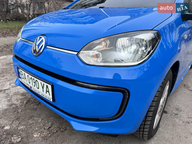Синий Фольксваген e-up, объемом двигателя 0 л и пробегом 92 тыс. км за 7650 $, фото 11 на Automoto.ua