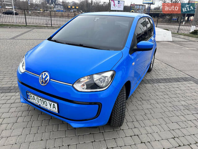 Синий Фольксваген e-up, объемом двигателя 0 л и пробегом 92 тыс. км за 7650 $, фото 6 на Automoto.ua