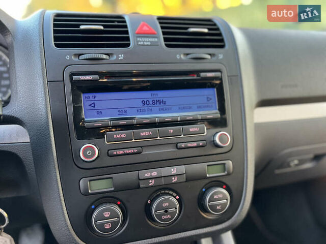 Фольксваген Gol 2010 в Тернополе на Automoto.ua Черный Фольксваген Gol, объемом двигателя 1.4 л и пробегом 246 тыс. км за 5499 $, фото 35 на Automoto.ua