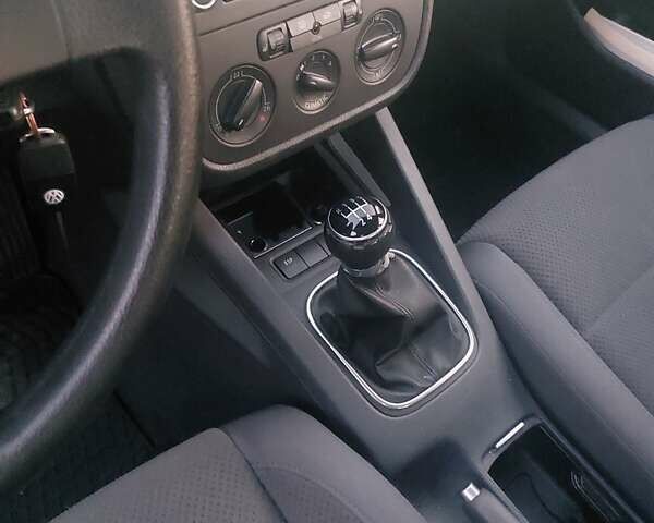 Синий Фольксваген Gol, объемом двигателя 1.6 л и пробегом 182 тыс. км за 5650 $, фото 7 на Automoto.ua