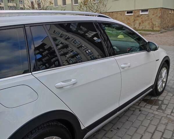 Білий Фольксваген Golf Alltrack, об'ємом двигуна 1.97 л та пробігом 282 тис. км за 14700 $, фото 34 на Automoto.ua