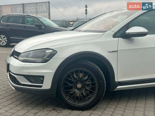 Белый Фольксваген Golf Alltrack, объемом двигателя 2 л и пробегом 287 тыс. км за 14540 $, фото 5 на Automoto.ua