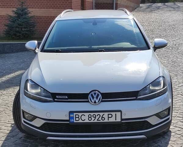 Білий Фольксваген Golf Alltrack, об'ємом двигуна 2 л та пробігом 268 тис. км за 16100 $, фото 6 на Automoto.ua