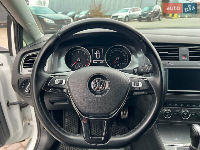 Белый Фольксваген Golf Alltrack, объемом двигателя 2 л и пробегом 287 тыс. км за 14540 $, фото 24 на Automoto.ua