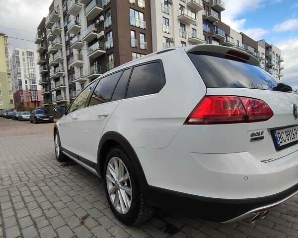 Белый Фольксваген Golf Alltrack, объемом двигателя 1.97 л и пробегом 280 тыс. км за 14700 $, фото 28 на Automoto.ua