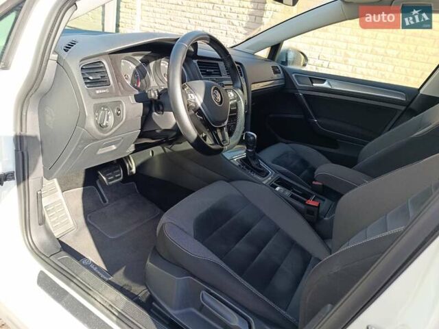 Белый Фольксваген Golf Alltrack, объемом двигателя 1.97 л и пробегом 235 тыс. км за 13600 $, фото 9 на Automoto.ua