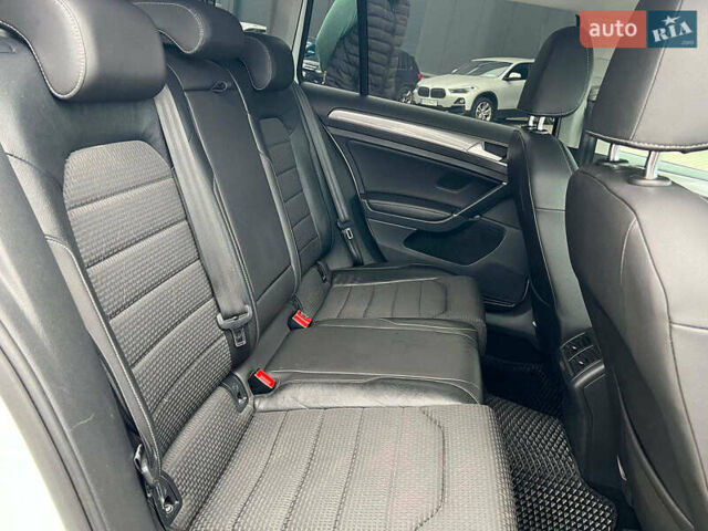 Белый Фольксваген Golf Alltrack, объемом двигателя 2 л и пробегом 287 тыс. км за 14540 $, фото 34 на Automoto.ua