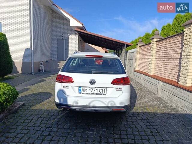 Белый Фольксваген Golf Alltrack, объемом двигателя 1.97 л и пробегом 235 тыс. км за 13600 $, фото 6 на Automoto.ua