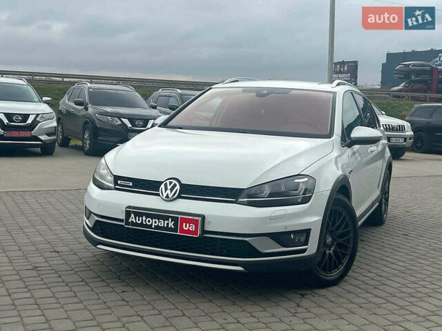 Белый Фольксваген Golf Alltrack, объемом двигателя 2 л и пробегом 287 тыс. км за 14540 $, фото 1 на Automoto.ua