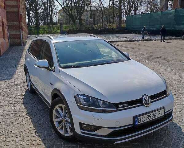 Белый Фольксваген Golf Alltrack, объемом двигателя 2 л и пробегом 268 тыс. км за 16100 $, фото 12 на Automoto.ua