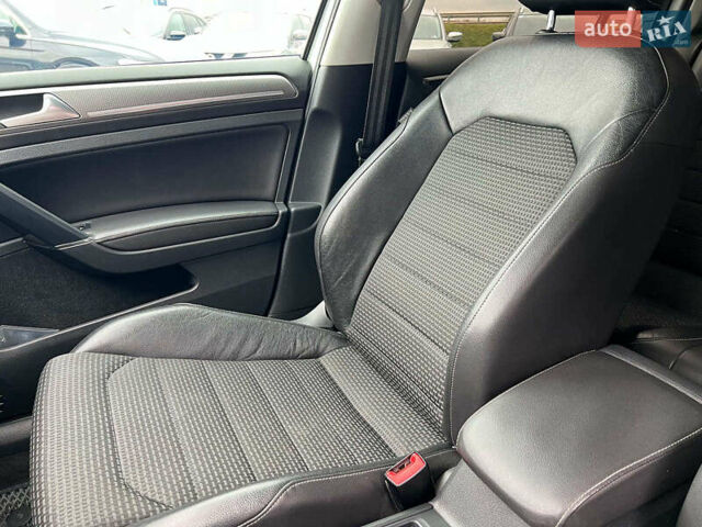 Белый Фольксваген Golf Alltrack, объемом двигателя 2 л и пробегом 287 тыс. км за 14540 $, фото 22 на Automoto.ua