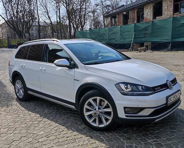 Білий Фольксваген Golf Alltrack, об'ємом двигуна 2 л та пробігом 268 тис. км за 16100 $, фото 2 на Automoto.ua