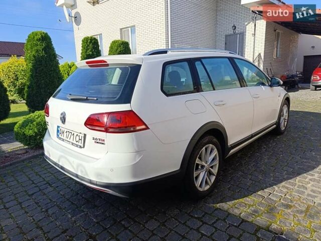 Белый Фольксваген Golf Alltrack, объемом двигателя 1.97 л и пробегом 235 тыс. км за 13700 $, фото 7 на Automoto.ua
