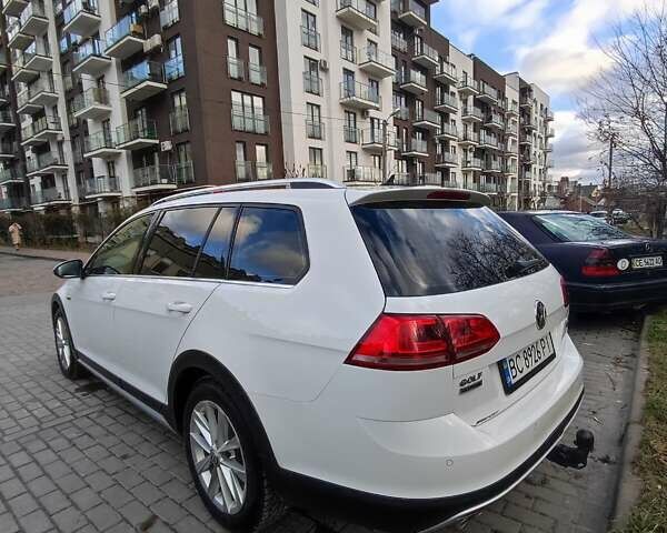 Белый Фольксваген Golf Alltrack, объемом двигателя 1.97 л и пробегом 282 тыс. км за 14700 $, фото 14 на Automoto.ua