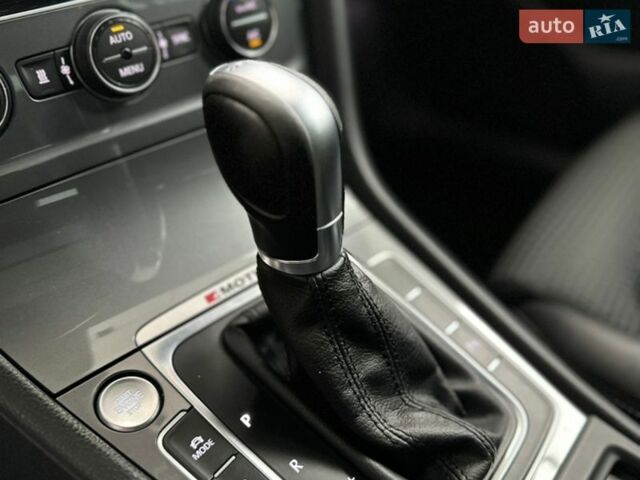 Белый Фольксваген Golf Alltrack, объемом двигателя 1.97 л и пробегом 196 тыс. км за 16000 $, фото 23 на Automoto.ua