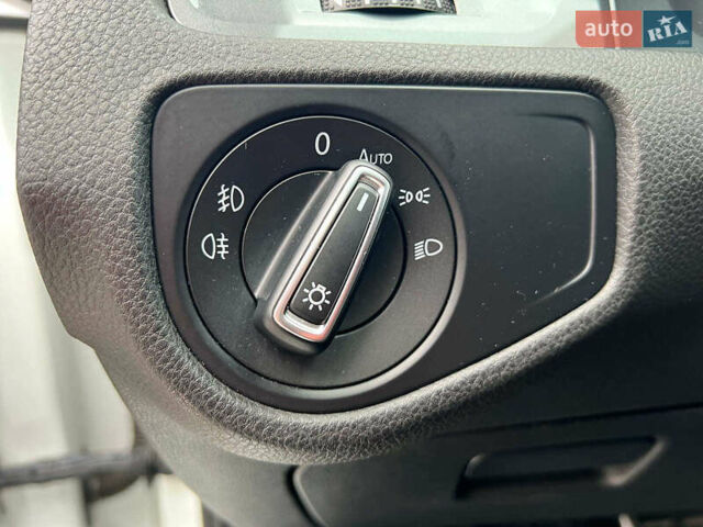 Белый Фольксваген Golf Alltrack, объемом двигателя 2 л и пробегом 287 тыс. км за 14540 $, фото 23 на Automoto.ua