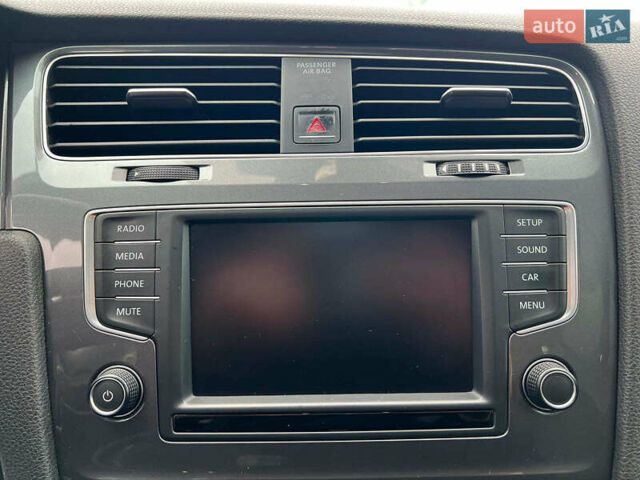 Белый Фольксваген Golf Alltrack, объемом двигателя 2 л и пробегом 287 тыс. км за 14540 $, фото 26 на Automoto.ua