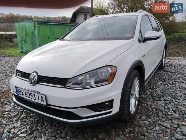 Белый Фольксваген Golf Alltrack, объемом двигателя 1.8 л и пробегом 94 тыс. км за 17300 $, фото 6 на Automoto.ua