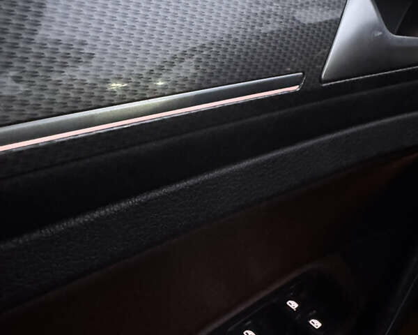 Белый Фольксваген Golf Alltrack, объемом двигателя 1.8 л и пробегом 107 тыс. км за 13999 $, фото 12 на Automoto.ua