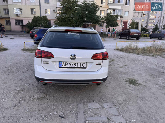 Белый Фольксваген Golf Alltrack, объемом двигателя 1.8 л и пробегом 107 тыс. км за 13900 $, фото 67 на Automoto.ua