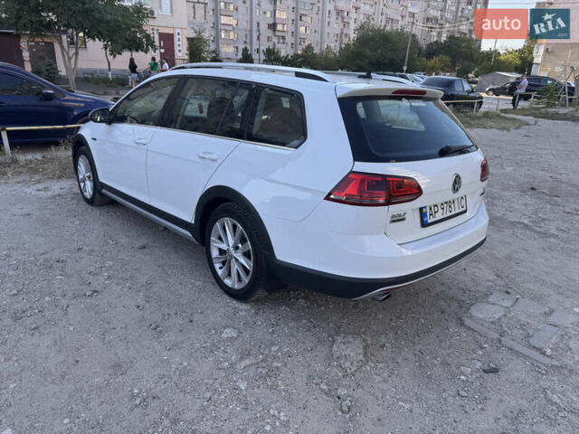 Белый Фольксваген Golf Alltrack, объемом двигателя 1.8 л и пробегом 107 тыс. км за 13900 $, фото 6 на Automoto.ua