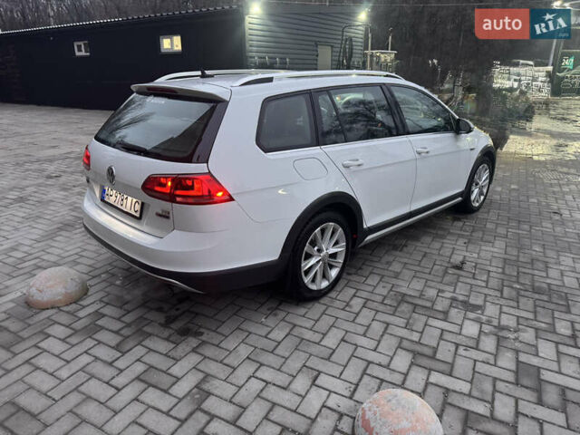 Белый Фольксваген Golf Alltrack, объемом двигателя 1.8 л и пробегом 107 тыс. км за 13999 $, фото 3 на Automoto.ua