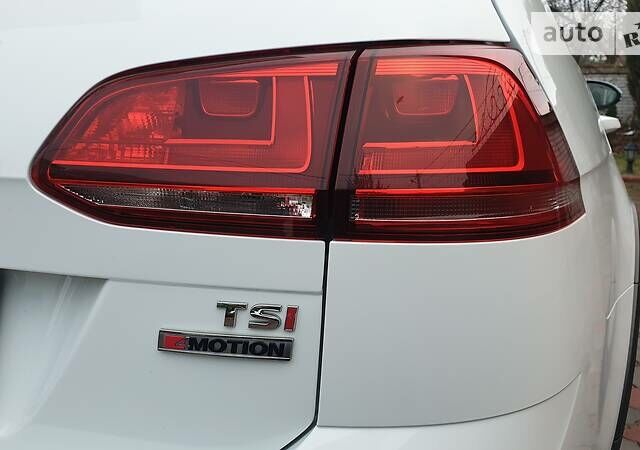 Белый Фольксваген Golf Alltrack, объемом двигателя 1.8 л и пробегом 87 тыс. км за 13999 $, фото 12 на Automoto.ua