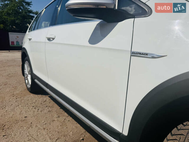 Белый Фольксваген Golf Alltrack, объемом двигателя 1.8 л и пробегом 107 тыс. км за 13900 $, фото 20 на Automoto.ua