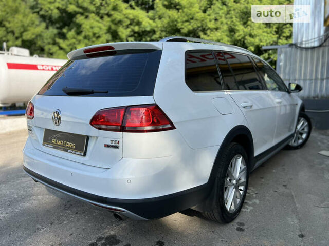 Белый Фольксваген Golf Alltrack, объемом двигателя 1.8 л и пробегом 116 тыс. км за 13900 $, фото 25 на Automoto.ua