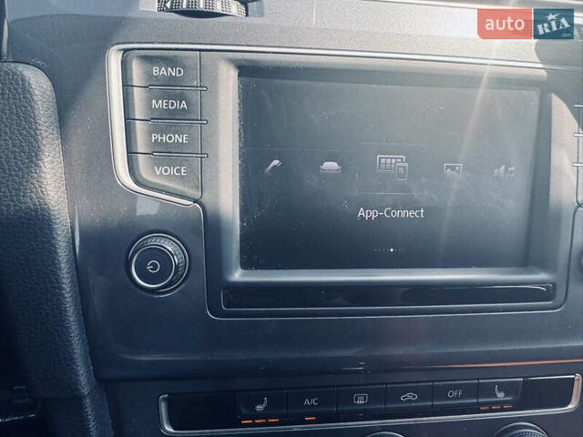 Белый Фольксваген Golf Alltrack, объемом двигателя 1.8 л и пробегом 107 тыс. км за 15000 $, фото 11 на Automoto.ua