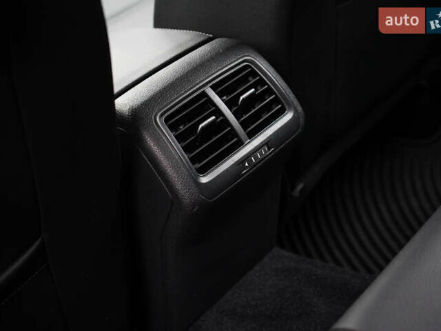 Білий Фольксваген Golf Alltrack, об'ємом двигуна 1.8 л та пробігом 132 тис. км за 14800 $, фото 32 на Automoto.ua