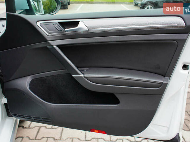 Білий Фольксваген Golf Alltrack, об'ємом двигуна 1.8 л та пробігом 132 тис. км за 14800 $, фото 25 на Automoto.ua