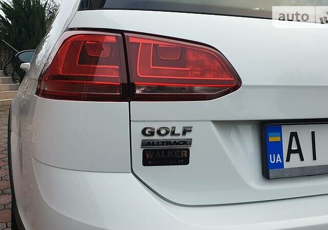 Белый Фольксваген Golf Alltrack, объемом двигателя 1.8 л и пробегом 87 тыс. км за 13999 $, фото 13 на Automoto.ua