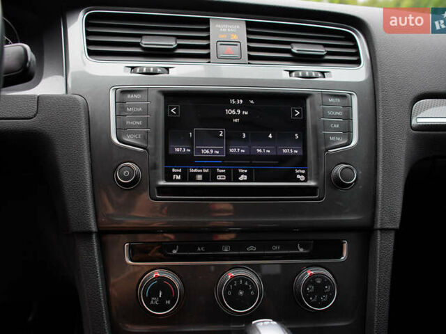 Білий Фольксваген Golf Alltrack, об'ємом двигуна 1.8 л та пробігом 132 тис. км за 14800 $, фото 23 на Automoto.ua