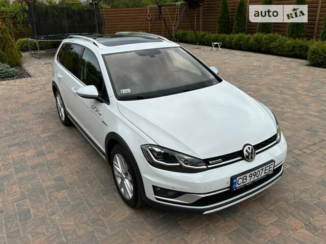 Білий Фольксваген Golf Alltrack, об'ємом двигуна 2 л та пробігом 105 тис. км за 21800 $, фото 18 на Automoto.ua