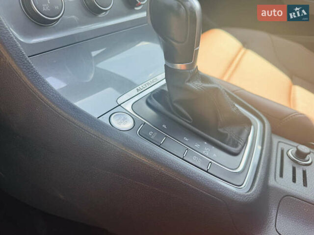 Белый Фольксваген Golf Alltrack, объемом двигателя 1.8 л и пробегом 107 тыс. км за 13900 $, фото 32 на Automoto.ua