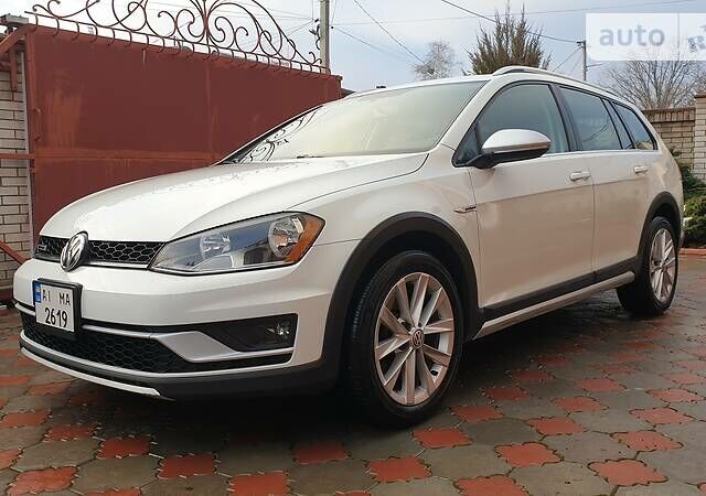 Белый Фольксваген Golf Alltrack, объемом двигателя 1.8 л и пробегом 87 тыс. км за 13999 $, фото 10 на Automoto.ua