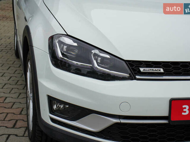 Білий Фольксваген Golf Alltrack, об'ємом двигуна 1.8 л та пробігом 132 тис. км за 14800 $, фото 10 на Automoto.ua